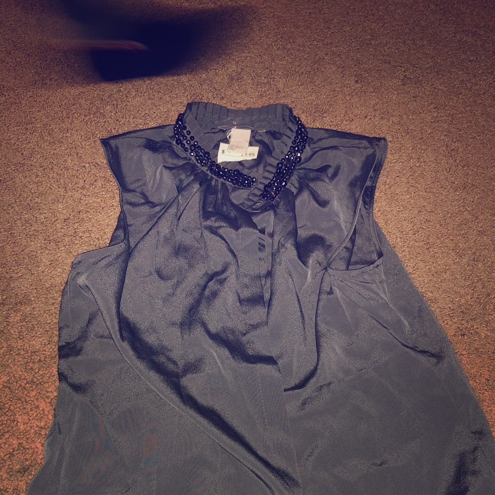 H&M sleeveless grey casual work top